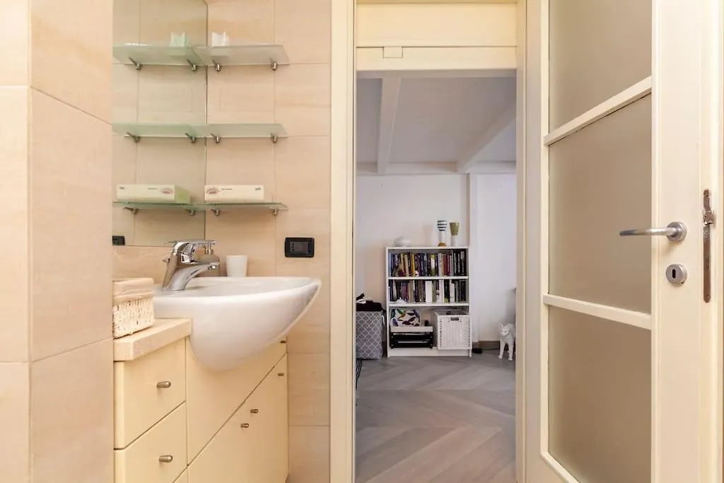 Apartament Lovely Studio - Heart Of Mediolan